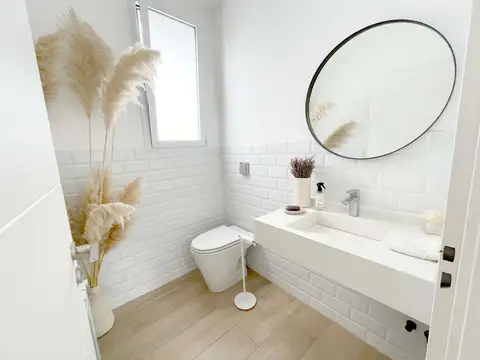 Casa en Venta en Barrio Parque Leloir, USD 460.000