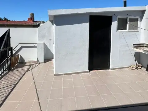 alquiler PH 2 ambientes con terraza sin expensas