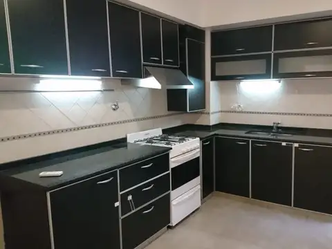 Caaguazu 6000, Piso 2