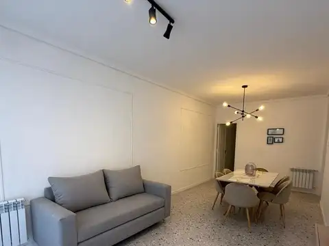 Departamento en Venta Plaza Colón con balcón y cochera