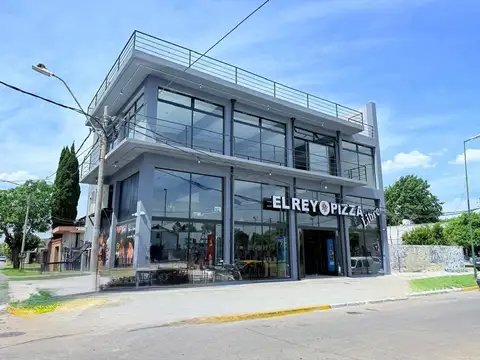 PROPIEDAD COMERCIAL / LOCAL EN PRIMER PISO