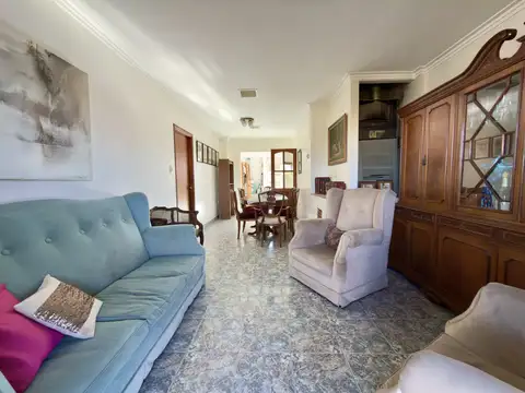 Depto Tipo Casa en Venta en Tolosa, USD 120.000