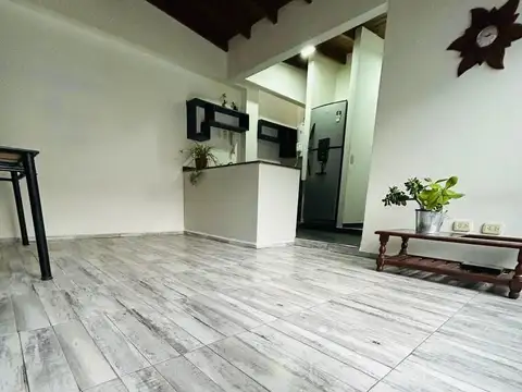 Hermoso PH de 3 Ambientes en Floresta de 65 Mts