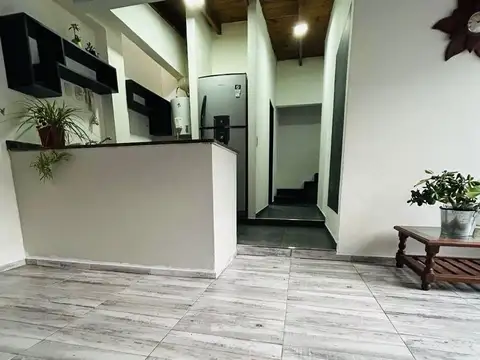 Depto Tipo Casa en Alquiler en Floresta, $ 1.400.000