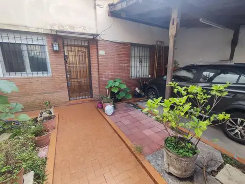Venta PH al frente con cochera, terraza y quincho V Lopez