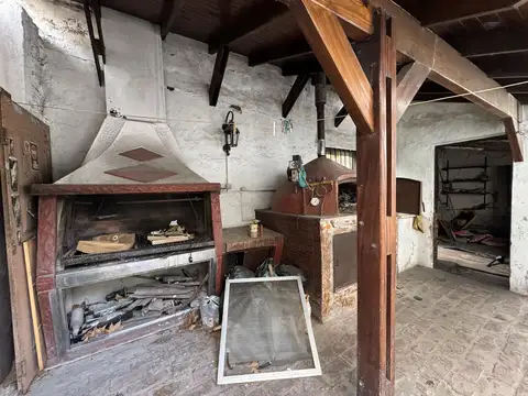 Depósito amplio en alquiler en Ramos Mejia