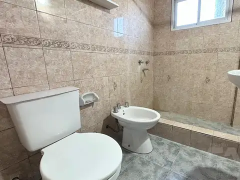 Departamento en Alquiler en Ituzaingo, $ 650.000