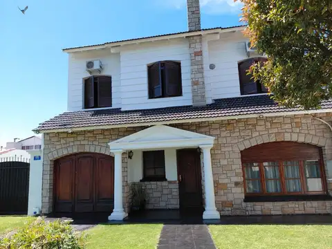 Casa 4 ambientes s/2 lotes Paso d Rey Apta Crèdito