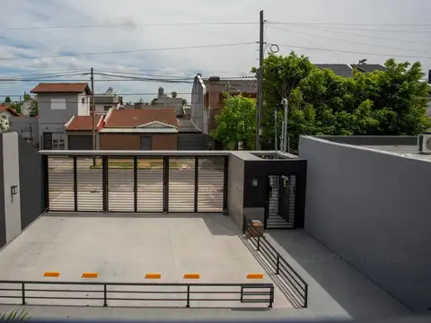 Camacua  al 2600, 2° C, Villa Luzuriaga