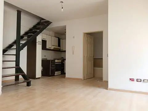 PH 2 AMB EN VENTA VILLA URQUIZA, CON TERRAZA