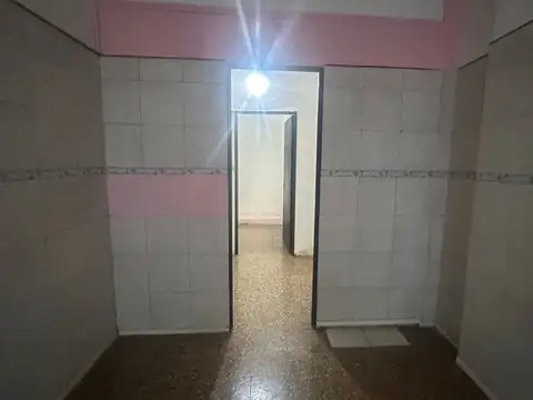 Local en Alquiler en Almagro, $ 649.000