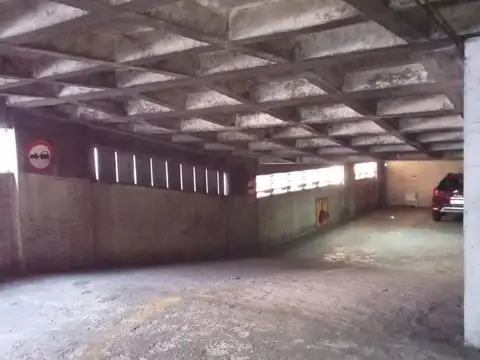 Venta de cochera en Centro