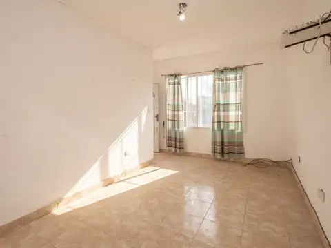 Casa en Venta en La Reja, USD 58.000