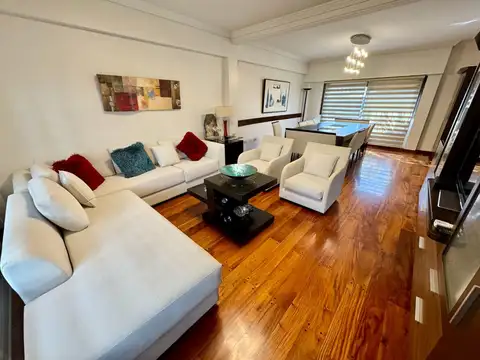 Casa 5 ambientes con 3 baños