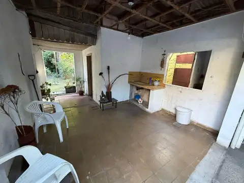 Casa 4 ambientes con 1 baño