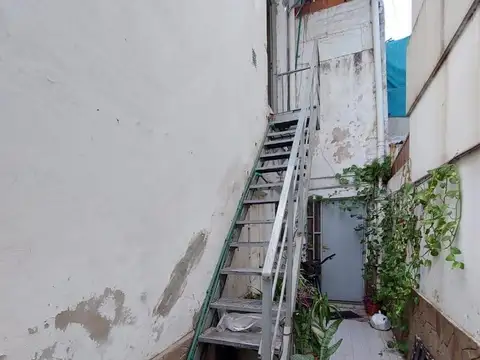 Casa 2 ambientes con 1 baño