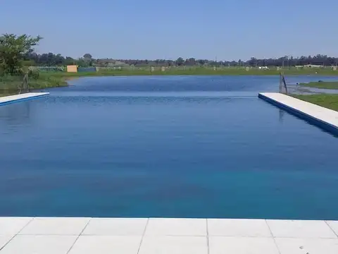 Terreno en Venta en Laguna Azul, USD 20.000