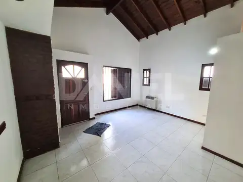 Depto Tipo Casa en Venta de 3 ambientes