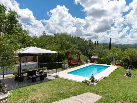 VENTA CASA 2 DORMITORIOS AGUA DE ORO CORDOBA