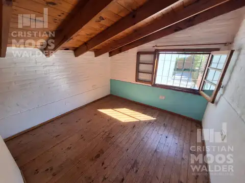 Casa en Alquiler con 1 cochera