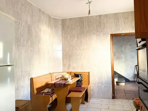 Avenida Amadeo Sabattini 1600