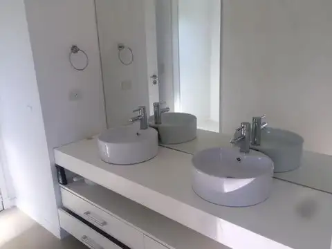 Casa en Alquiler al Noreste