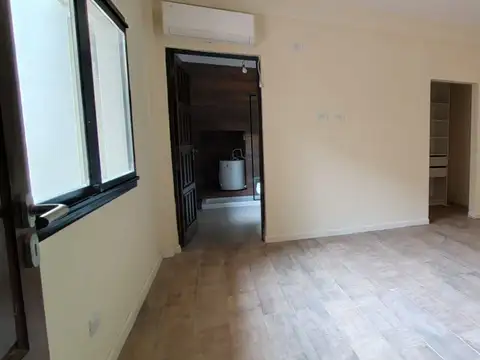 Depto Tipo Casa 3 ambientes con 2 baños
