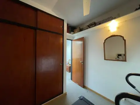 CASA EN  DOS PLANTAS