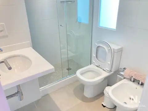 Apartamento en alquiler anual, Playa Mansa Punta del Este