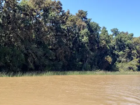 Rio / Arroyo Canal Arias Lote Katz 100