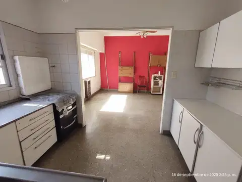 Depto Tipo Casa 4 ambientes con 2 baños