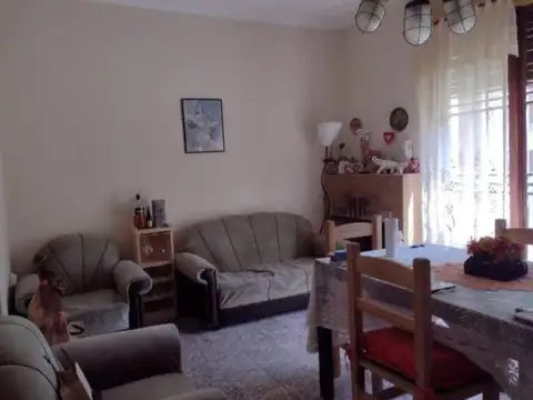 Venta de CASA dos dormitorios, Villa Elisa La Plata