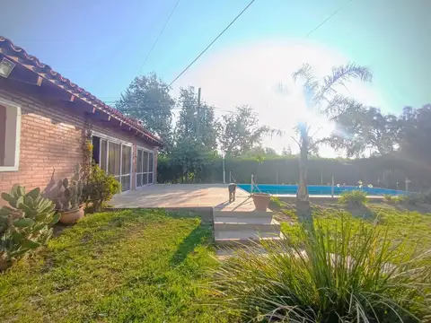 Casa en Venta con 2 cocheras