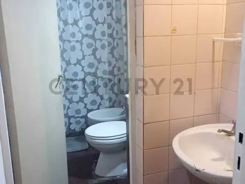 VENTA CASA EN ZONA COMERCIAL – LAS HERAS