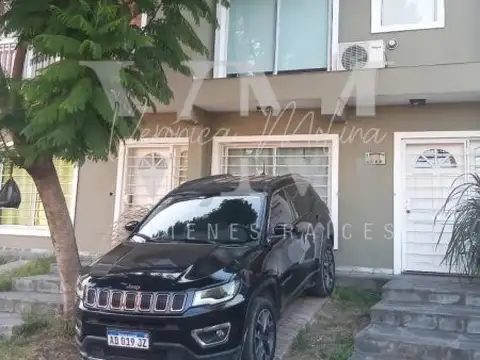 Depto Tipo Casa en Venta de 4 ambientes