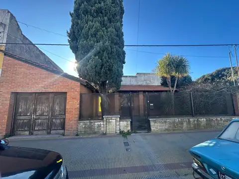 Casa en venta - 3 Dormitorios 2 Baños - 556mts2 - Tandil