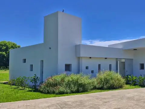 VENTA CASA HARAS SAN PABLO GRAL RODRIGUEZ