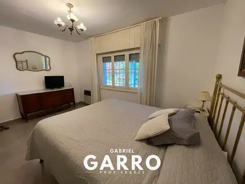 Casa en Alquiler Temporal con 3 cocheras