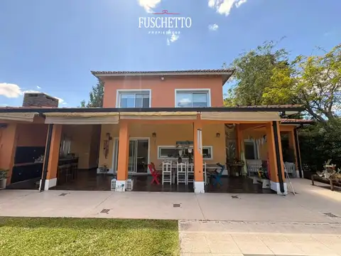 Casa en Alquiler de 3 dormitorios