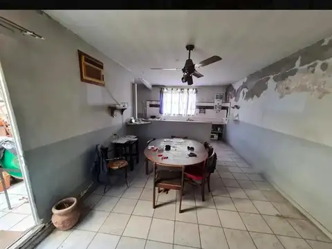 Depto Tipo Casa 5 ambientes con 1 baño