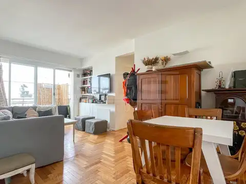 Vieytes  19 entre Av. Santa fe y Albarello