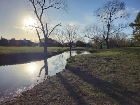 Venta lote terreno en Barrio Cerrado Luján del Sol - con proyecto aprobado
