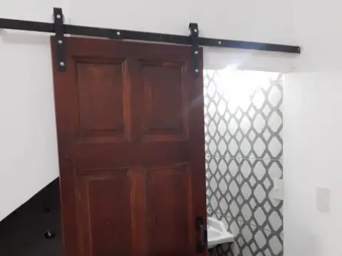 Junin  al 1100 - Deposito en Alquiler - San Fernando