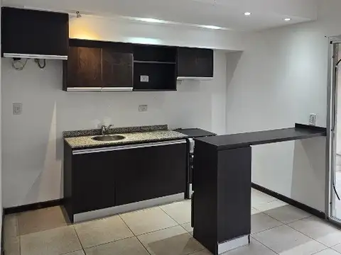 Departamento en Alquiler en Floresta, $ 680.000
