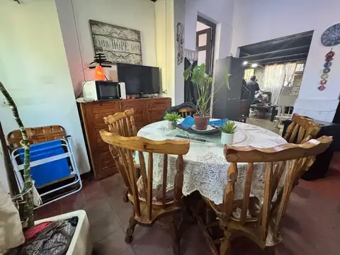 Venta de casa 2 dormitorios en barrio Peñarol