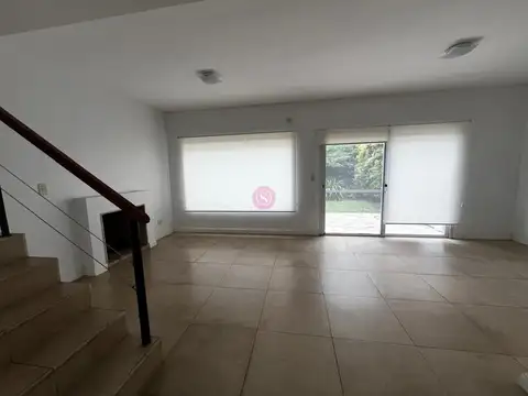 Casa en Alquiler en Boulevard Del Sol, $ 1.500.000
