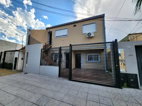 DPTO. 2 AMB, CON PATIO, EN PLANTA BAJA FRENTE