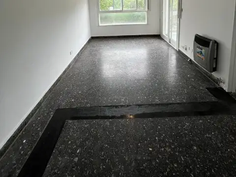 Constitucion 1400, Piso 2º