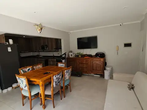 Depto Tipo Casa en Venta de 2 ambientes