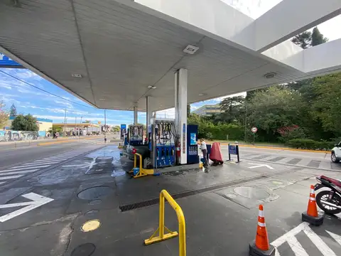 Av. Avelino Rolon  al 1300